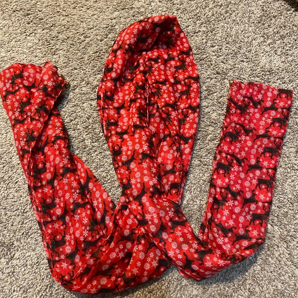 Holiday scarf